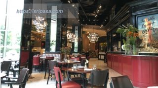 Another Hound Cafe(Siam Paragon)の店内